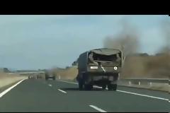 Καστελόριζο τώρα: Μετανάστες καταφθάνουν στην Αττάλεια – “Επιστρατεύονται” μέχρι και σκύλοι