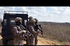 ΟΙ ΕΙΔΙΚΕΣ ΔΥΝΑΜΕΙΣ ΤΩΝ ΤΟΥΡΚΩΝ ΠΛΑΣΑΡΟΝΤΑΙ ΑΠΕΝΑΝΤΙ ΑΠΟ ΤΙΣ ΕΛΛΗΝΙΚΕΣ (βίντεο)