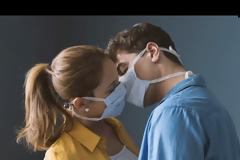 ΔΙΟΙΚΗΤΗΣ ΝΕΑΣ ΥΟΡΚΗΣ CUOMO CORLEONE ΜΙΛΑΕΙ ΓΙΑ ΤΟΝ ΚΟΡΟΝΑΙΟ:ΜΕΓΑΛΗ ΑΠΑΤΗ ΓΙΑ ΑΦΑΙΡΕΣΗ ΤΗΣ ΕΛΕΥΘΕΡΙΑΣ ΣΑΣ(Βίντεο)