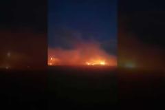 Άγρια επεισόδια στον Έβρο! Πρόσφυγες έβαλαν φωτιές και προσπαθούν να ρίξουν το φράχτη – «Βροχή» τα δακρυγόνα - Ελληνοτουρκικά