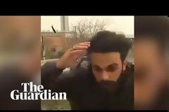 Ιράν: Συλλήψεις για την κυκλοφορία βίντεο με μελιτζάνες και σεξουαλικά υπονοούμενα