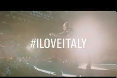 Ο Eros Ramazzotti δίνει κουράγιο στους Ιταλούς με ένα συγκινητικό βίντεο για τον κορωνοϊό