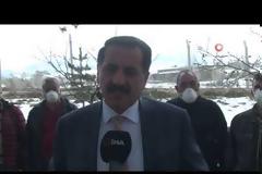 Δημοφιλής τούρκος τραγουδιστής εύχεται με τραγούδι ο κορωνοϊός να... χτυπήσει την Ελλάδα! (video)