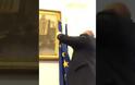 Ιταλία: Ο αντιπρόεδρος της Bουλής κατέβασε τη σημαία της ΕΕ