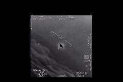 ΗΠΑ: Το υπ. Άμυνας αποχαρακτήρισε τρία βίντεο από «αερομαχίες» μαχητικών και UFO