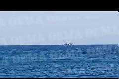 Τουρκικά αλιευτικά στη νησίδα Ανθρωποφάγος στους Φούρνους -βίντεο