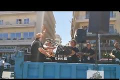 Μηχανοκίνητη πορεία στα Χανιά - Διαμαρτύρονται για τα μέτρα (βίντεο)