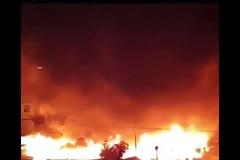 Φωτιά στη Μόρια: Αγωνία μετά τις τεράστιες καταστροφές - Στο δρόμο 13.000 μετανάστες (Βίντεο)