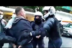 Σεπόλια: «Συνέλαβαν διαδηλωτή  ...Στον Ευαγγελισμό με συμπτώματα εμφράγματος μεταφέρθηκε 55χρονος μετά την σύλληψη του γιου του