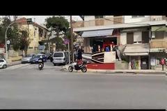 Θεσσαλονίκη: Πυροβολισμοί στη μέση του δρόμου – Συναγερμός στην Αστυνομία (βίντεο)