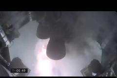 SpaceX: Εξερράγη πάλι ο πύραυλος του Έλον Μασκ λίγα λεπτά μετά την απογείωσή του