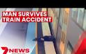 Άντρας σφηνώνει με το κεφάλι ανάμεσα σε τρένο κι αποβάθρα και σώζεται – Βίντεο