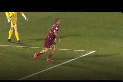 Απίθανο γκόλ στη Serie B πίσω από την σέντρα!