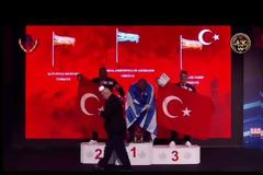 Το χρυσό κακέκτησε ο Ζαμπλάρας - Έκοψαν στην μέση τον εθνικό ύμνο οι Τούρκοι (Video)