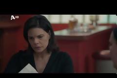 «Porto Leone: Στη γειτονιά με τα κόκκινα φανάρια» - Απόψε στις 22:00 ο Πειραιάς ντύνεται στα μαύρα και αποχαιρετά τον Στράτο Καπετανάκο !