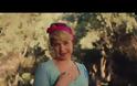Δείτε τέσσερα νέα teaser του «Κάμπινγκ»