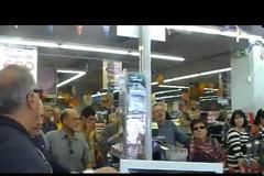 Δράση σε σουπερμάρκετ από το Δίκτυο Αντίστασης και Αλληλεγγύης Χαλκίδας [video]