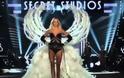 Η καυτή επίδειξη εσωρούχων της Victoria’s Secret (video)