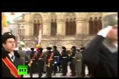 Ρωσική παρέλαση με στολές του Β' Παγκοσμίου Πολέμου προς τιμή των πεσόντων