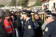 Οι συμβασιούχοι μπλόκαραν την αποκομιδή [video]