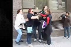 Βίντεο σοκ στην Ισπανία: Αιμόφυρτος 13χρονος από γκλομπ αστυνομικού! (video)