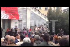 Μίκης Θεοδωράκης: Τώρα είμαστε χειρότερα απ' ό,τι στη Χούντα!
