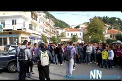 Πορεία πραγματοποίησαν οι μαθητές στη Ναύπακτο