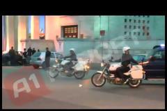 ΕΚΡΗΚΤΙΚΟ ΤΟ ΚΛΙΜΑ ΣΤΑ ΣΚΟΠΙΑ. ΟΜΑΔΑ ΑΛΒΑΝΩΝ ΠΕΤΑΞΕ ΑΥΓΑ ΣΤΟΝ ΠΡΩΘΥΠΟΥΡΓΟ ΓΚΡΟΥΕΦΣΚΙ. (ΒΙΝΤΕΟ)