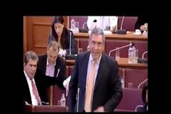 Καπερνάρος σε Μανιτάκη: Ευτελίζετε το νομοθετικό έργο