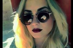 Beauty trend: Dark lipstick (videos)