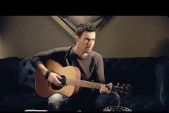 “Γυρίζω το Χρόνο” | Νέο video clip από τον Γιώργο Παπαδόπουλο