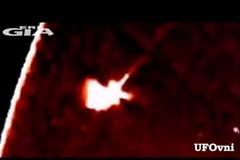 Γιγαντιαία UFO  κινούνται πιο κοντά στον Ήλιο .