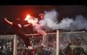 ΤΡΑΥΜΑΤΙΣΜΟΙ ΠΟΔΟΣΦΑΙΡΙΣΤΩΝ ΑΠΟ ΠΕΤΡΕΣ ΠΟΥ ΠΕΤΑΞΑΝ ΟΠΑΔΟΙ ΓΙΑ ΜΙΑ... ΚΟΚΚΙΝΗ! *ΒΙΝΤΕΟ*