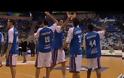 Παντρεύτηκαν στο παρκέ! [video]