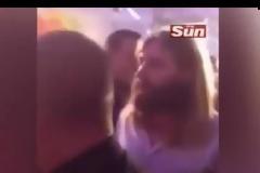Τον πέταξαν έξω από κλαμπ επειδή μοιάζει στον Χριστό!