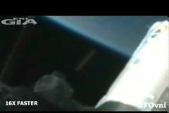 UFO σε σχήμα πούρο εθεάθη στον Διεθνής Διαστημικός Σταθμός (ISS) - 16 Δεκεμβρίου 2012