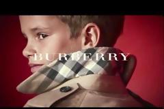 Ο γιος του Μπέκαμ, μοντέλο σε διαφήμιση της Burberry [video]