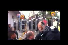 Οδοφράγματα και ένταση στην Αγία Βαρβάρα - Τσιγγάνοι καταστηματάρχες αρνούνται ελέγχους της Οικονομικής Αστυνομίας..Βίντεο.