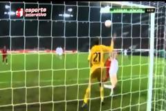 Να γιατί ο Όσιμ χαρακτήριζε τη μπάλα...