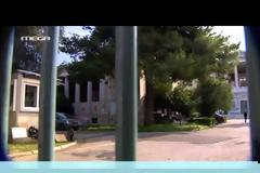 Πολυτεχνείο: Επίθεση κουκουλοφόρων σε καθηγήτρια..Βίντεο.