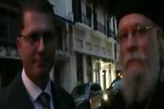 Θύελλα στη Ναύπακτο - Βίντεο από τις χθεσινές αποδοκιμασίες και επιδοκιμασίες στη Μητρόπολη