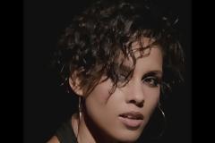 Δείτε το νέο video της Alicia Keys για το “Brand New Me”