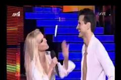 Φωτιά και λάβρα η Λάουρα Νάργες-Χόρεψε με τα εσώρουχά της - Δείτ το βίντεο