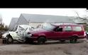 Καταστρέφοντας ένα παλιό Volvo [Video]