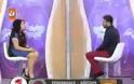 VIDEO: Δείτε τι κάνουν σε μια Τουρκάλα που φοράει κοντή φούστα στην τηλεόραση...