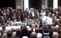 Οργή και θρήνος στην κηδεία της 34χρόνης. “Φταίει η δικαιοσύνη” λένε οι συγγενείς της!