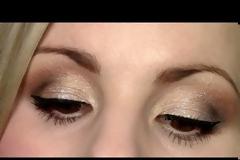 My Precious! Πώς θα φορέσετε σωστά τα metallics (videos)