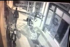 Στο μάτι τα ρολόγια του κοσμηματοπωλείου είχαν βάλει τέσσερις κουκουλοφόροι