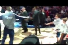 Βασικός Νοβίτσκι=αποθέωση (vid)
