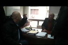 Παρέμβαση βουλευτών Χρυσής Αυγής στα κεντρικά της ΔΕΗ [video]